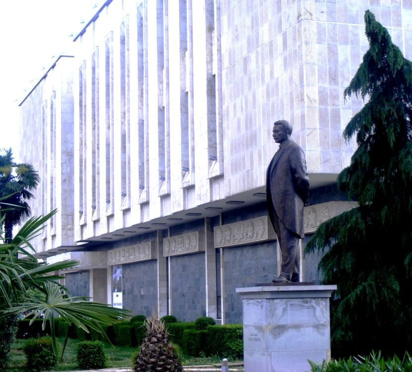 Hasan Prishtina: 14 pikët, 5 ditët si kryeministër dhe plumbi në Selanik
